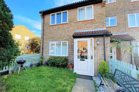 2 bedroom end of terrace house to rent, Brangwyn Crescent, Colliers Wood SW19