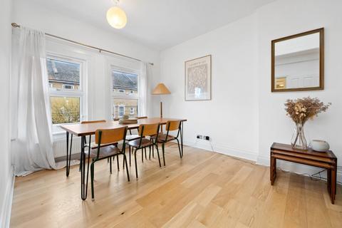 3 bedroom flat for sale, Glading Terrace, London, N16