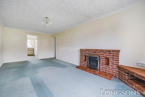 2 bedroom detached bungalow for sale, Priory Road, Watton