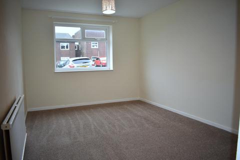 2 bedroom flat to rent, Greenhill Close, Barrow In Furness LA14