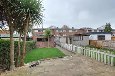 3 bedroom terraced house for sale, Priory Road, Hull HU5