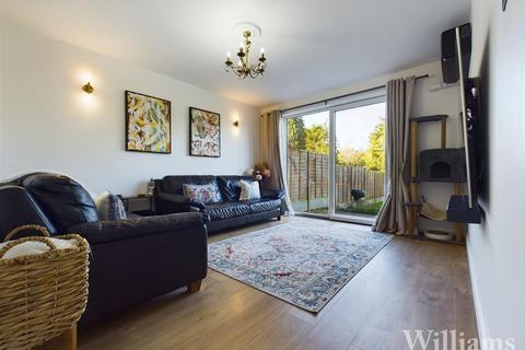 3 bedroom house for sale, Wendover Way, Aylesbury HP21