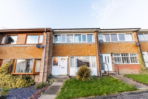 3 bedroom terraced house for sale, Manor Gardens, Dewsbury, WF12