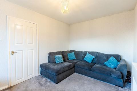 3 bedroom terraced house for sale, Manor Gardens, Dewsbury, WF12