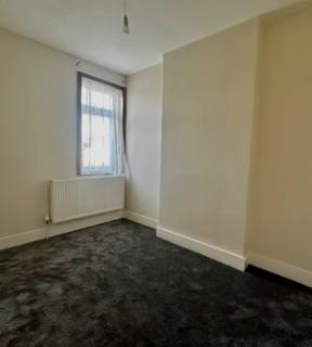 3 bedroom flat share to rent, Davidson Road, Croydon CR0