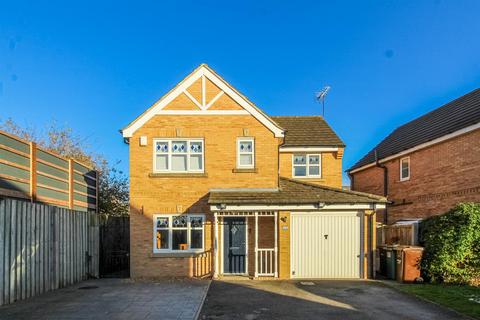 4 bedroom detached house for sale, Merefield Way, Castleford WF10