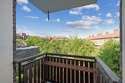 1 bedroom apartment for sale, Blackstock Road, London, N5