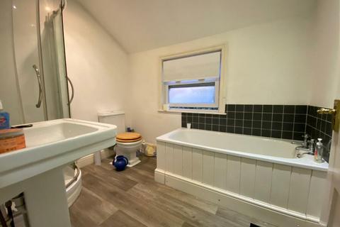 4 bedroom terraced house to rent, Nottingham NG7