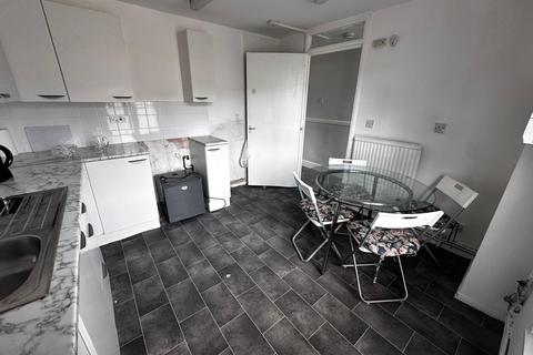 3 bedroom house for sale, at -, 16a, St. Ervans Road W10