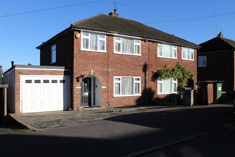 3 bedroom semi-detached house for sale, Sherwood Avenue, Potters Bar EN6