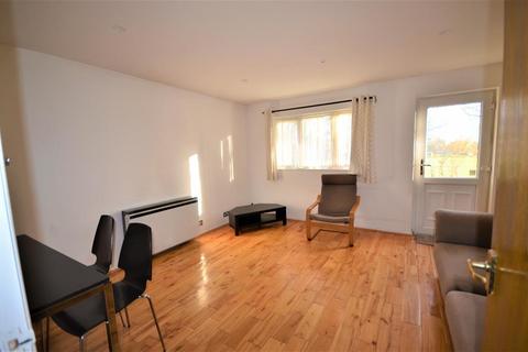 2 bedroom duplex to rent, Viewfield Close , Kenton Harrow, Middlesex, HA3 0PR