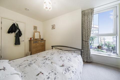 2 bedroom flat for sale, Juniper Drive, Battersea