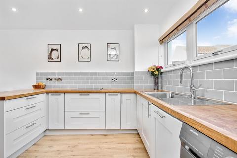 32 Craigleith Avenue, North Berwick, EH39 4EL
