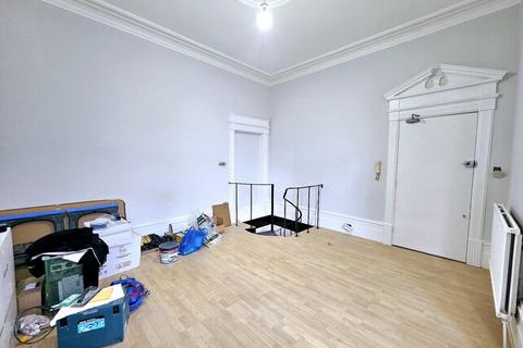 Studio to rent, Hornsey Lane, Highgate, N6