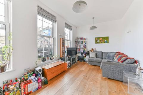 1 bedroom flat for sale, London Road, Norbury, London, SW16