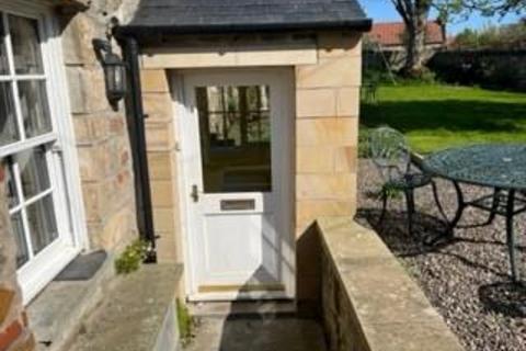 2 bedroom flat to rent, South Castle Street, St. Andrews