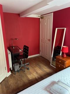 2 bedroom flat to rent, South Castle Street, St. Andrews