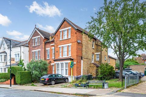 2 bedroom flat to rent, Gleneldon Road, Streatham, London, SW16