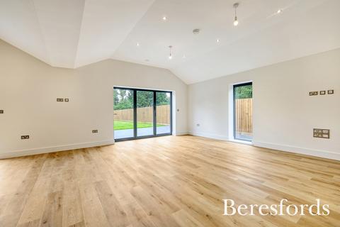 undefined, Little Burstead, Billericay, CM12