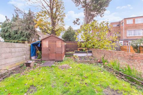 Studio to rent, Woodlands Park Road, N15, Tottenham, London, N15