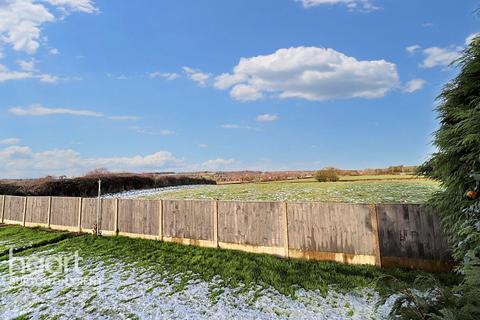 2 bedroom detached bungalow for sale, Tower Road, Swadlincote