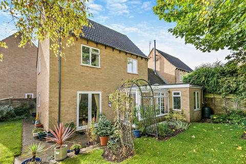 3 bedroom link detached house for sale, Roberts Close, Cirencester