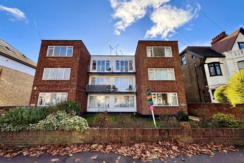 2 bedroom apartment to rent, Alexandra Road, Southend-On-Sea