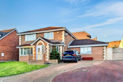 4 bedroom detached house for sale, Burnwood Close, Chopwell, Newcastle upon Tyne, Tyne and Wear, NE17 7QF