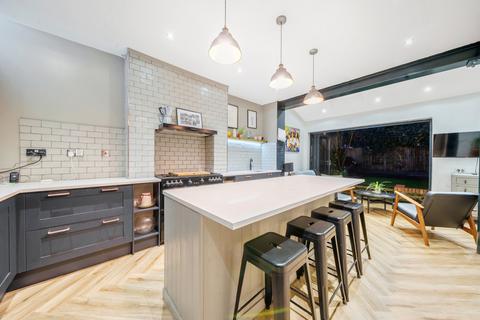 5 bedroom semi-detached house for sale, Forest Hill Road, London