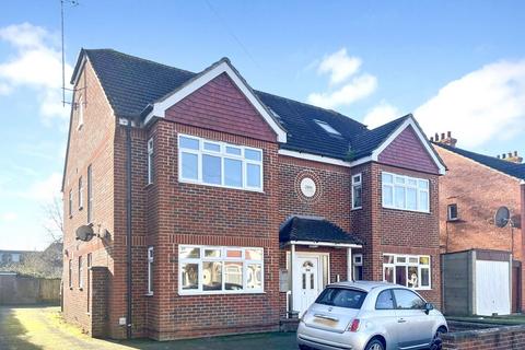 2 bedroom flat for sale, Pavilion Road, Worthing