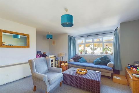 2 bedroom flat for sale, Pavilion Road, Worthing