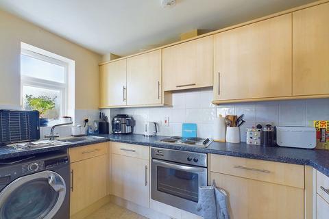 2 bedroom flat for sale, Pavilion Road, Worthing