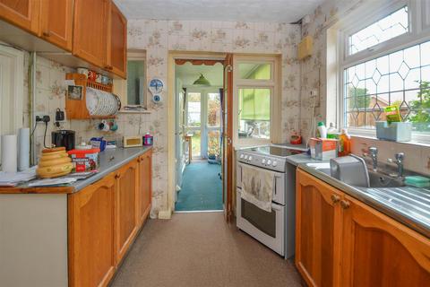 2 bedroom bungalow for sale, Cedar Road, Hutton, Brentwood