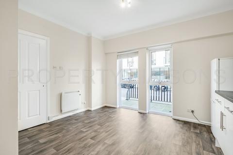 2 bedroom house to rent, Hooper Street, London, E1