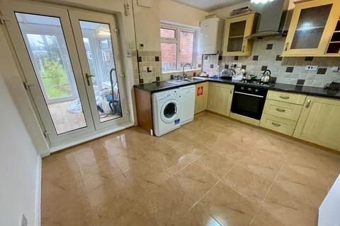 3 bedroom semi-detached house for sale, Austin Road, Luton, Bedfordshire, LU3 1UA