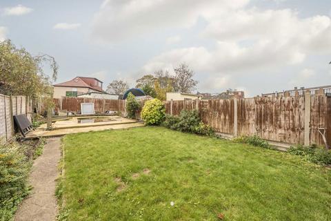61 Spring Grove Road, Hounslow, TW3 4BD