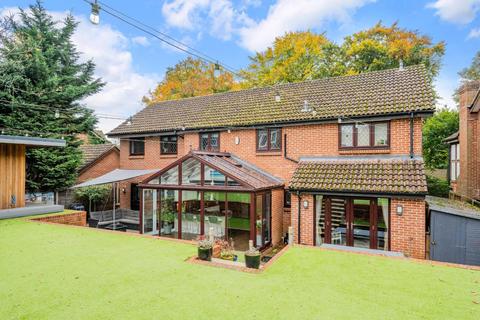 5 bedroom detached house for sale, Grey Alders, Banstead