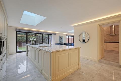 7 bedroom detached house for sale, Mount Pleasant Road, Chigwell IG7