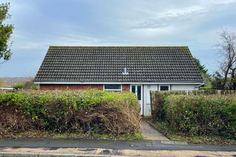 2 bedroom bungalow for sale, 22 Pinewood Close, Eastbourne, East Sussex, BN22 0SA