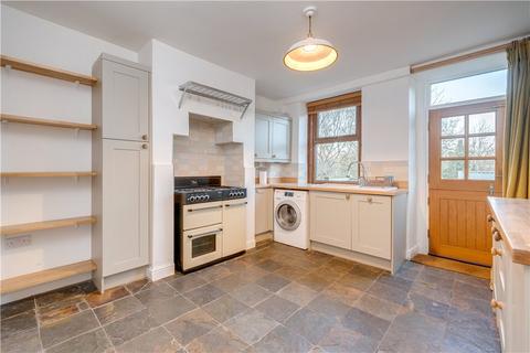 2 bedroom terraced house for sale, Ilkley Road, Otley, West Yorkshire, LS21