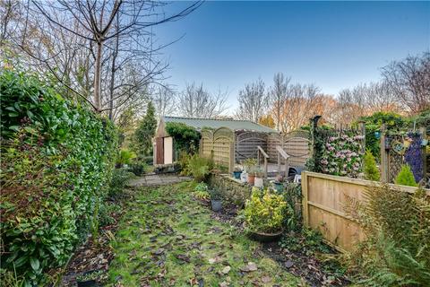 2 bedroom terraced house for sale, Ilkley Road, Otley, West Yorkshire, LS21