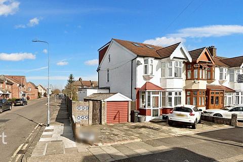 2 bedroom end of terrace house for sale, Fairfield Road, ILFORD