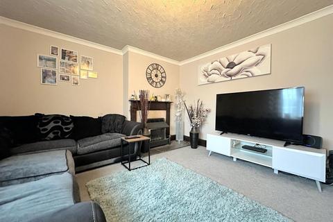 3 bedroom end of terrace house for sale, Harrowby Close, Tiverton EX16