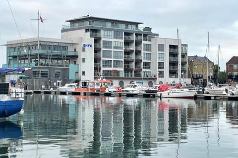 2 bedroom apartment for sale, Flat 3, Harbour Club Apartments, 1 Harbour Quay, East Sussex, BN23 5QG