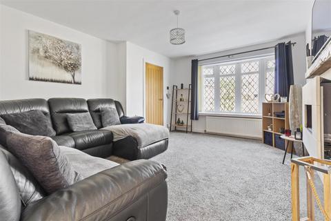 3 bedroom semi-detached house for sale, Greenacre Park Avenue, Leeds LS19