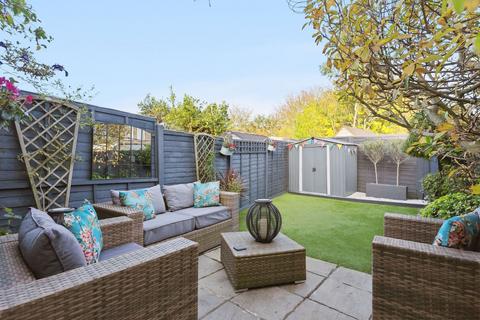 36 Whitland Road, Carshalton, SM5 1QT