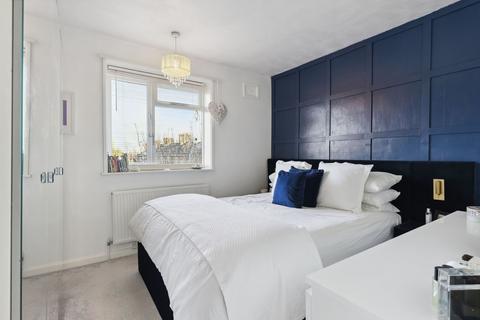 36 Whitland Road, Carshalton, SM5 1QT