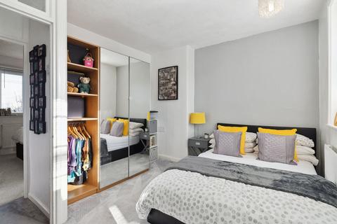 36 Whitland Road, Carshalton, SM5 1QT