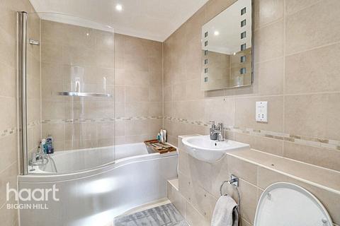 1 Sunningvale Close, Biggin Hill, Westerham, TN16 3BS