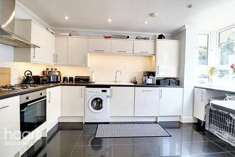 1 Sunningvale Close, Biggin Hill, Westerham, TN16 3BS